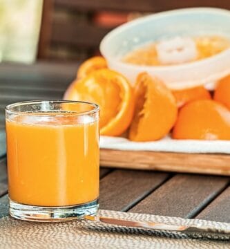 Experience the Benefits of Detoxifying Juices for Improved Well-being