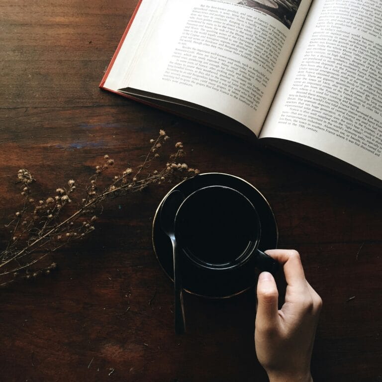 Does Drinking Coffee Late in the Day Affect Weight Loss Efforts?