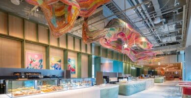 Starbucks Revives Store Emblem With Sprawling Taiwan Flagship Starbucks Revives Store Emblem With Sprawling Taiwan Flagship