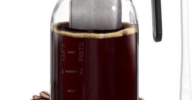 COOK WITH COLOR Cold Brew Coffee Maker – 64oz Mason Jar Pitcher with Stainless Steel Filter, Airtight Glass Jar, Pour Spout Lid & Handle, Ideal for Iced Coffee & Tea, Includes Brush, Black